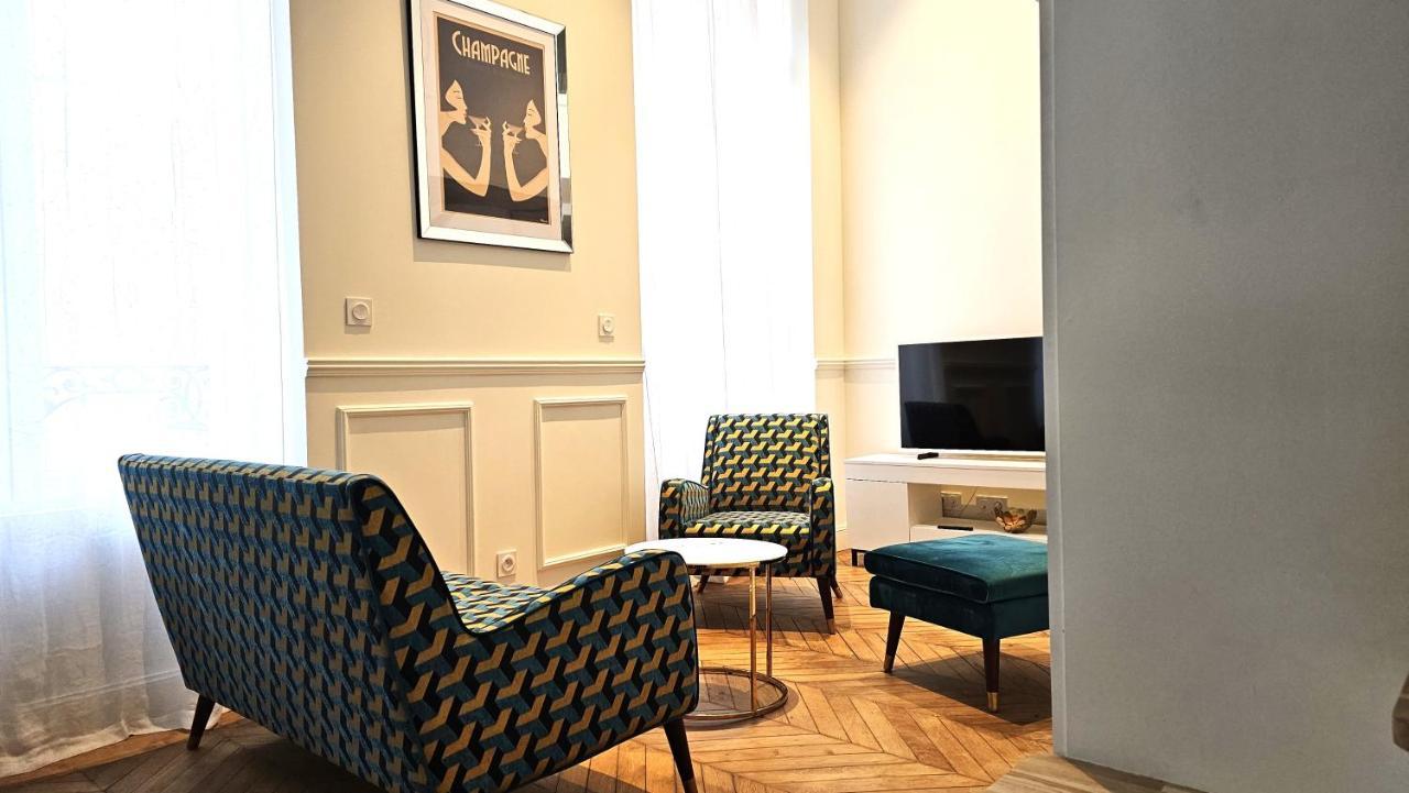 Charmant Studio Hypercentre Reims Apartment Ngoại thất bức ảnh