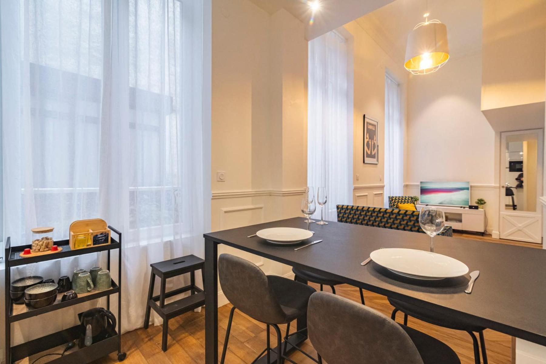 Charmant Studio Hypercentre Reims Apartment Ngoại thất bức ảnh